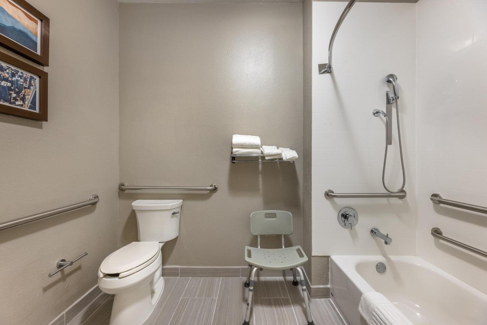 Western Hotel Bolingbrook
